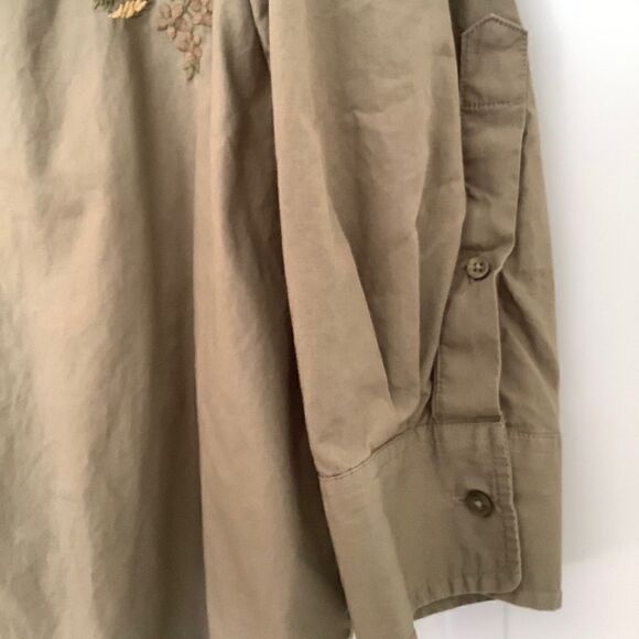 RALPH LAUREN FLORAL EMBROIDERED MILITARY WOMAN BUTTON DOWN SHIRT… - Picture 10 of 16